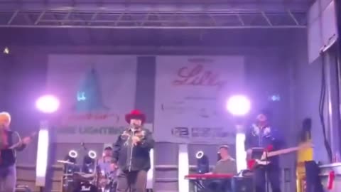 🇺🇸❗️ — Several people have been shot at an annual Christmas Tree lighting