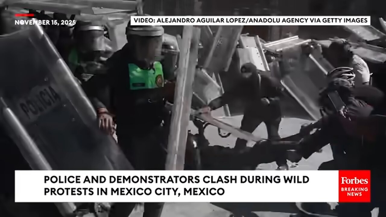 SHOCKING VIDEO: Police And Demonstrators Clash During Wild Protests In Mexico City, Mexico