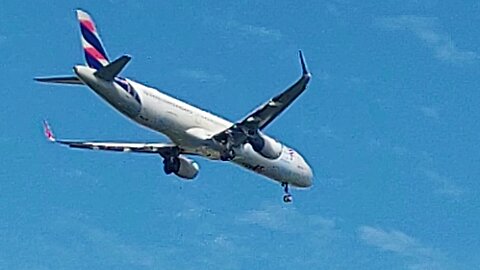 Airbus A321 PT-XPN coming from Guarulhos to Fortaleza