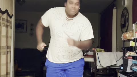 What a great song 🎶😆🕺
