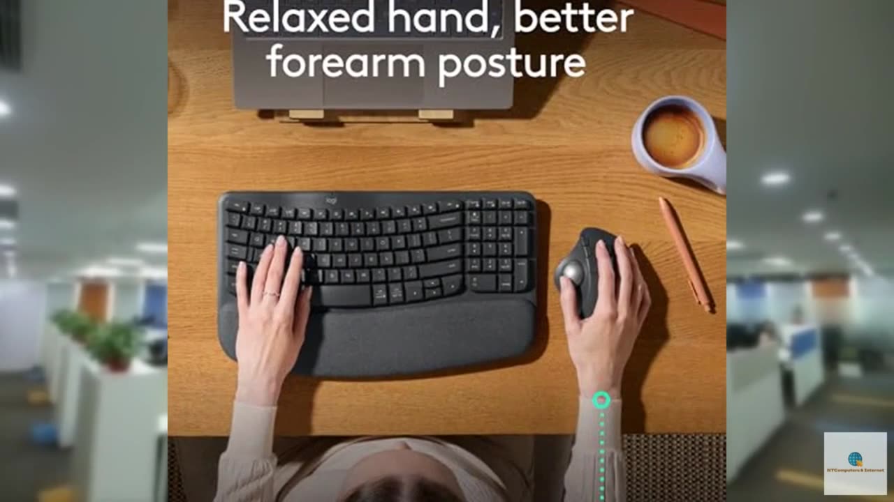 Logitech Ergo M575S Wireless Trackball Mouse, Wireless Ergonomic Mouse with Blue