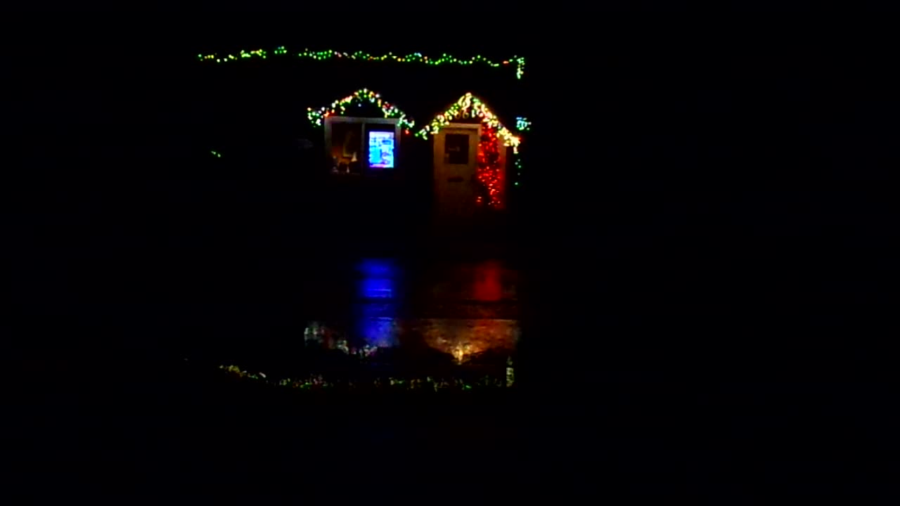 Christmas lights 12/21/25: