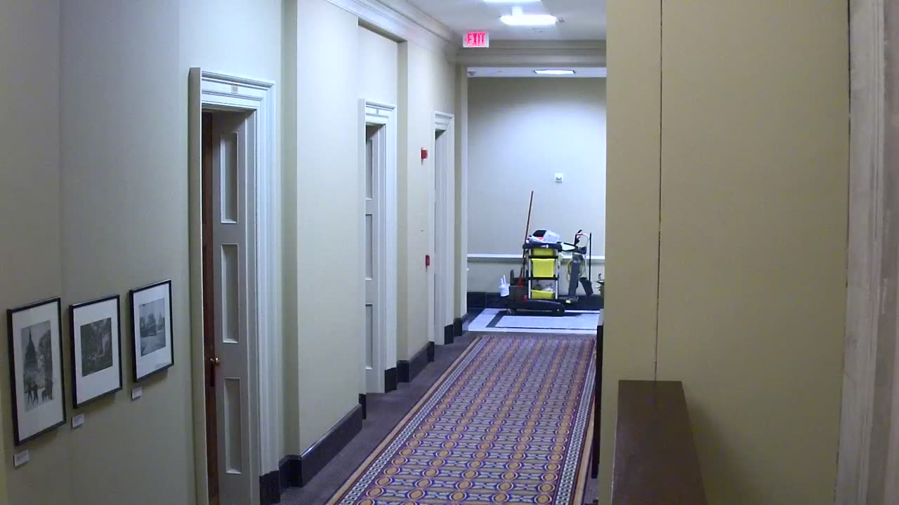 0200USCS02EastFrontCorridornearS206_2021-01-06_05h00min01s000ms.mp4