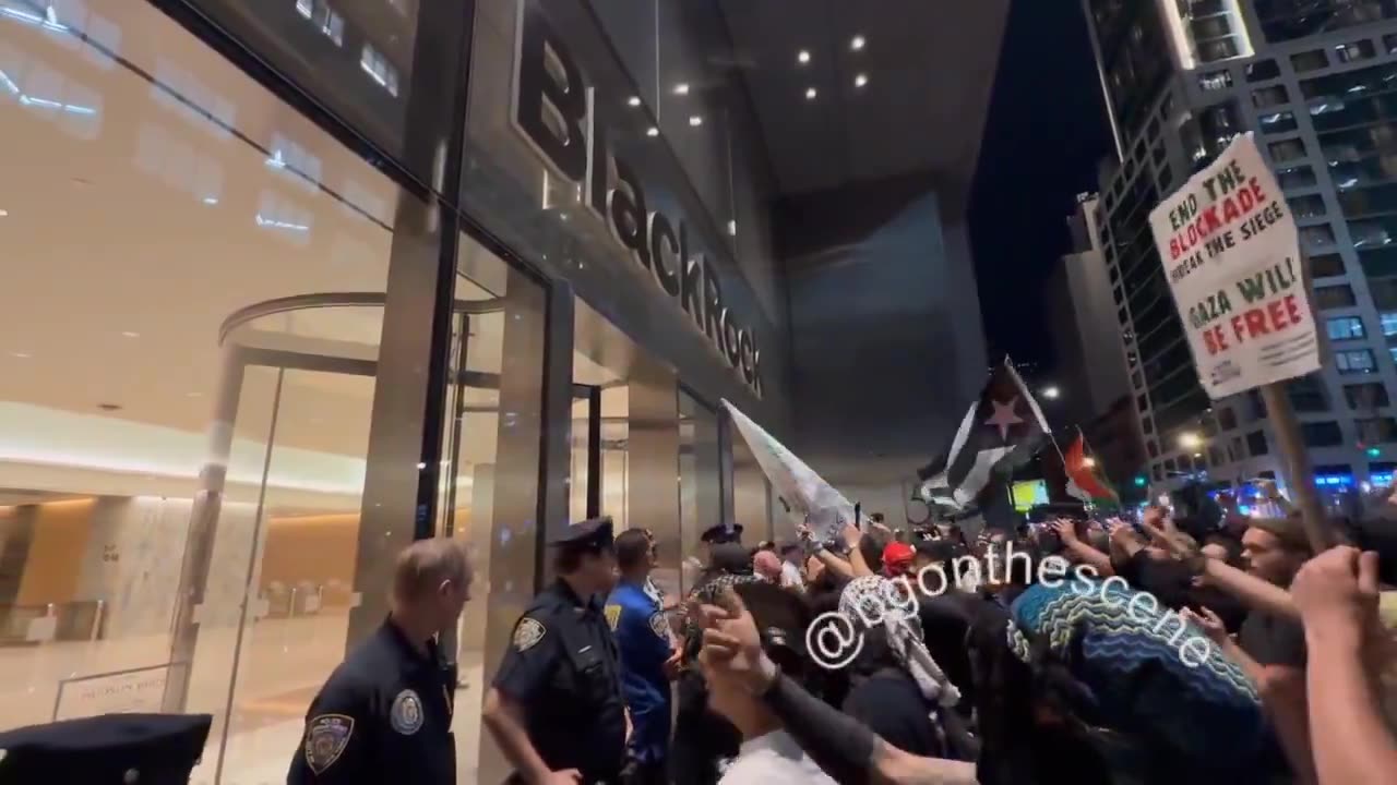 Pro-Palestinian protesters are attempting to storm BlackRock headquarters in New York City.