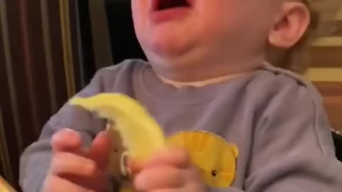 Baby trying to eat lemon first time😋