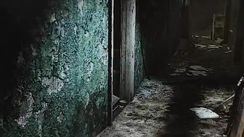 Tiny Tina's Wonderlands - Claptrap tries to pull Extra-Caliber (Excalibur)