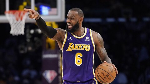 LeBron James' 42 Points! Lakers WIN! 