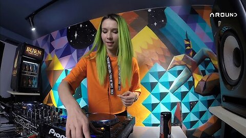 Miss Monique - Live @ Radio Intense // Progressive House