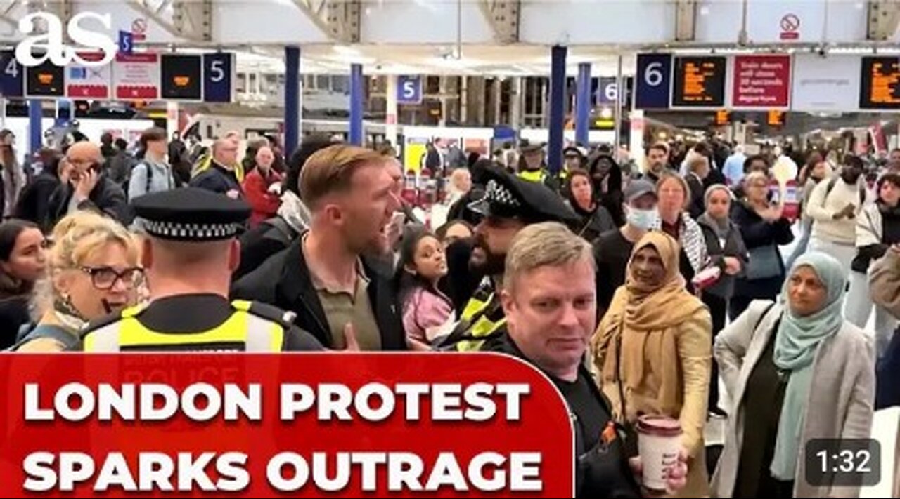Pro-Palestinian PROTESTERS CLASH with COMMUTERS at London Station after Manchester SYNAGOGUE ATTACK