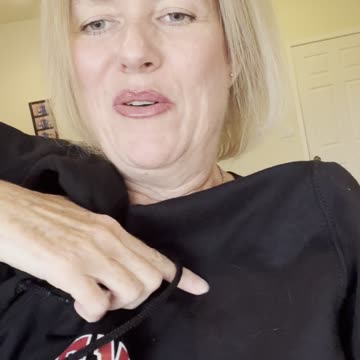 Gratitude: Lobo Sweathshirt