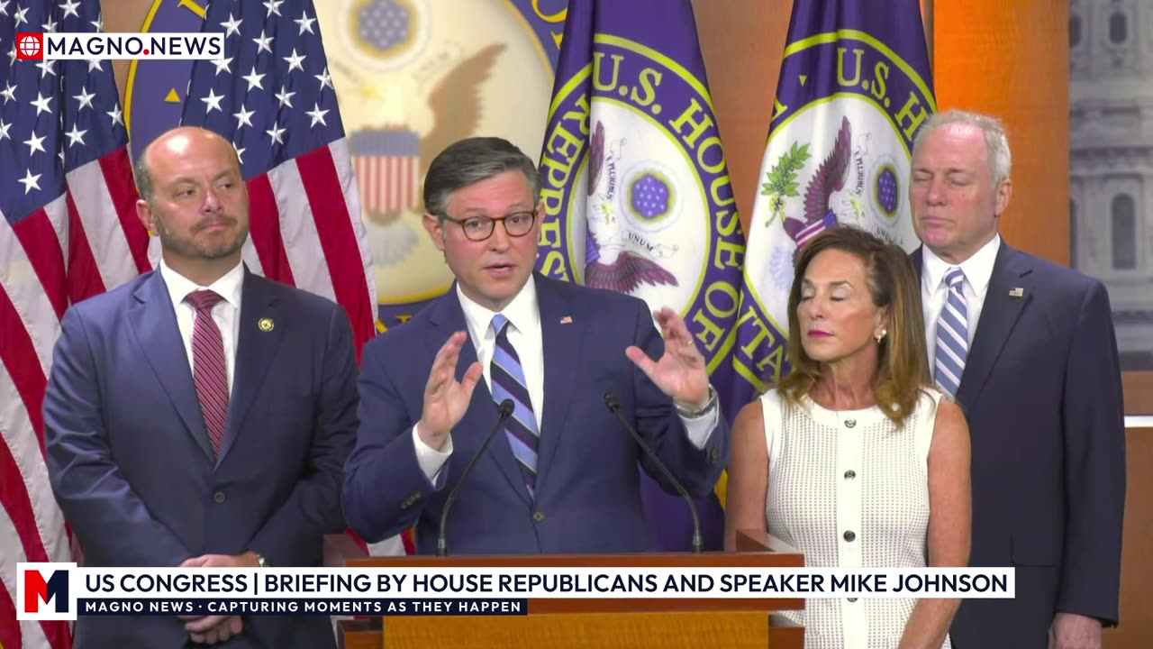 🇺🇸 Speaker Mike Johnson Holds Briefing on 16th Day of Democrat-Led Shutdown of Government [LIVE]