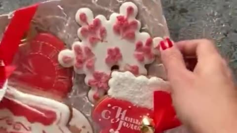 🎄 Мастер-класс по росписи красно-белого набора пряников к Новому году! 🎅