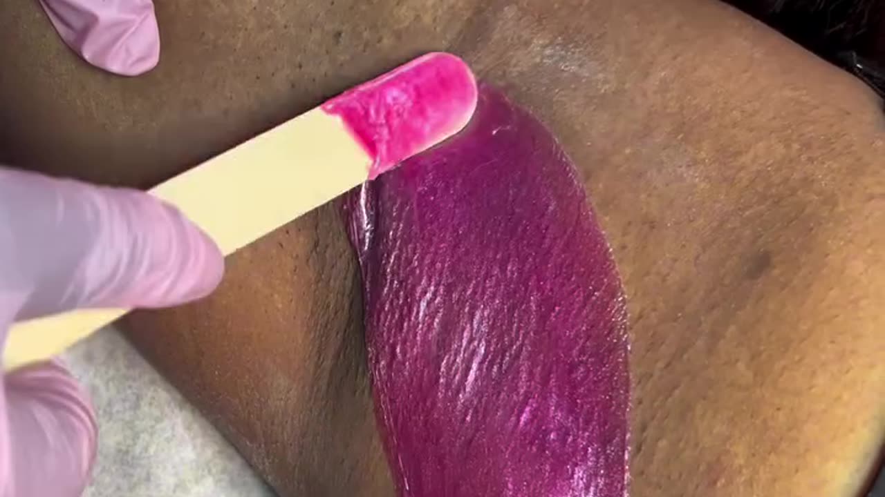 Underarm Waxing Using Sexy Smooth Tickled Pink Hard Wax | @touchedbytoni_esthetics