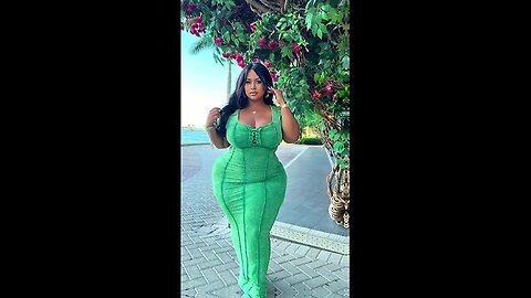 Miss Owen ~ Plus Size Curvaceous Model ~ Bio #shorts