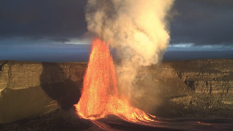 Kīlauea volcano, Hawaii (west Halemaʻumaʻu crater)