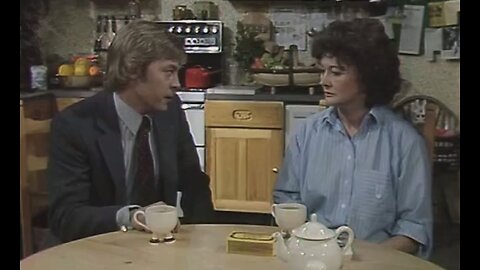 Shelley - S02E01 - Owner Occupiers - 1980 - Comedy - HD