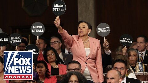 Jimmy Failla dings Dems with paddles at joint address