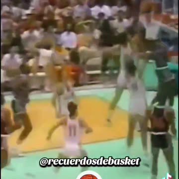 ROMAY TAPÓN a MICHAEL JORDAN! 💪🏀