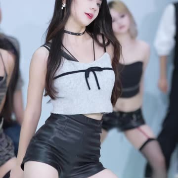HOOKED on this dance! | Korean Ebony Hotpants Undulating K-Pop Cover - Daily Beauty EP 447