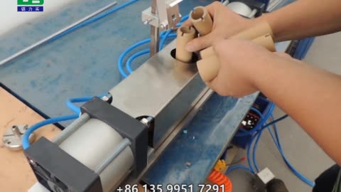 DELISH paper core notch punching machine punches various shapes of holes in the paper tube.