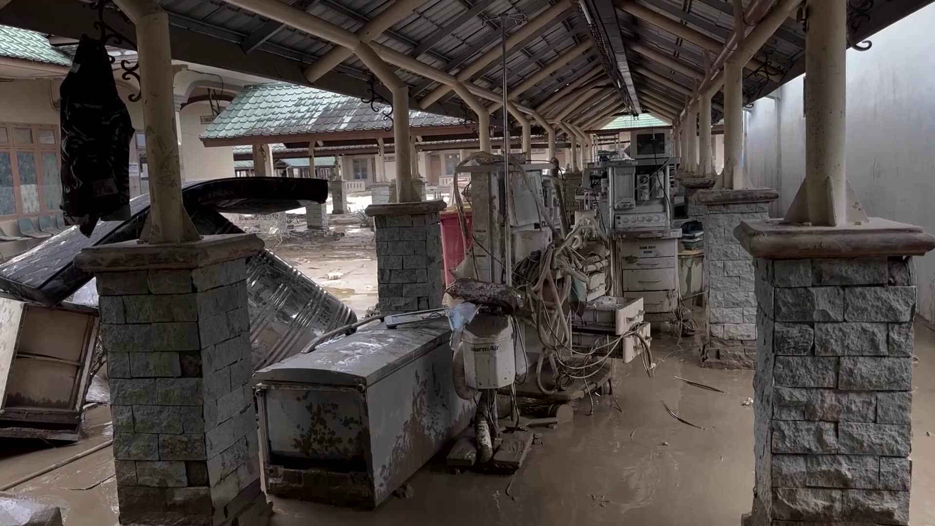 Indonesias Aceh region grapples with disease as flood deaths rise