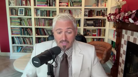 Bernie Issues DIRE Warning Of Trump’s Fascísm _ The Kyle Kulinski Show