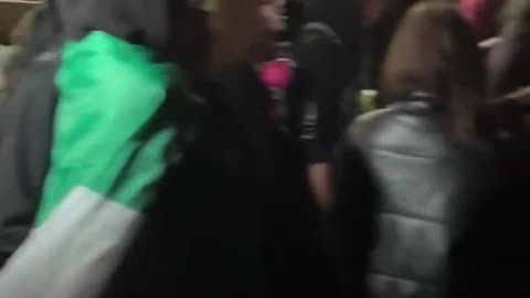 Anti-ICE Protesters Immediately Changed Targets Once They Saw an Israeli Flag
