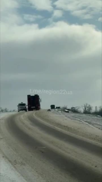 Drone Slams into Semi Truck On the Occupied Section of Avdiivka-Donetsk Highway
