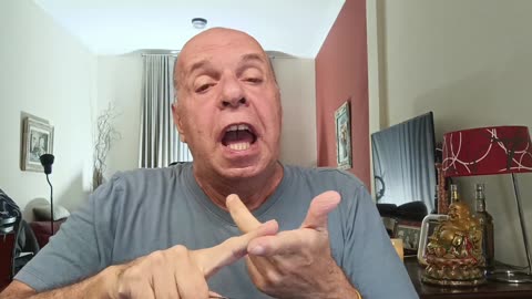 Cenourona da insegurança pública vira meme nacional