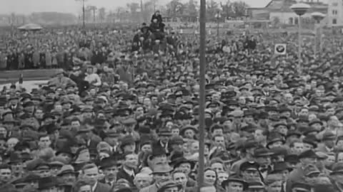 WORLD IN FILM. Iss... - WORLD IN FILM. Issue no. 25, V-2 SECRETS ARE REVEALED AT CUX - 111-adc-10216