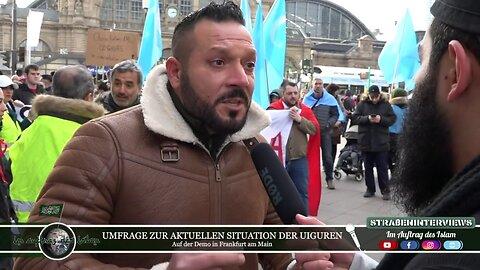 Uiguren Demo in Frankfurt: Moslems fordern KALIFAT