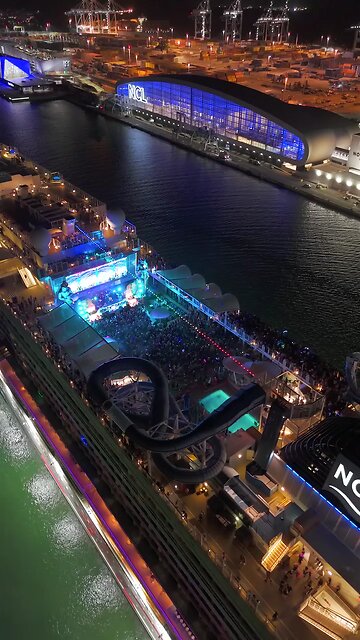 yatch 🛥️🛥️