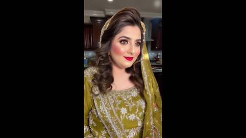 🔥 Royal Bride Close-Up! 💄