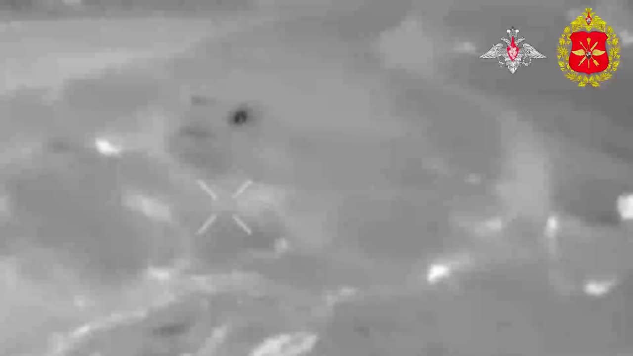 RUSSIAN D-30 HOWITZERS