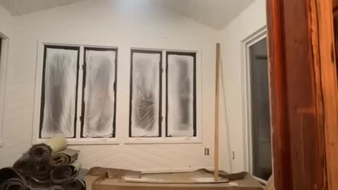 Incredible: What we Found Underneath our Carpet | 1970s Home Renovation l Viral