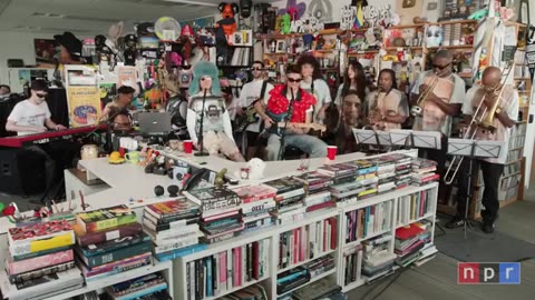 Ca7riel & Paco Amoroso: Tiny Desk Concert