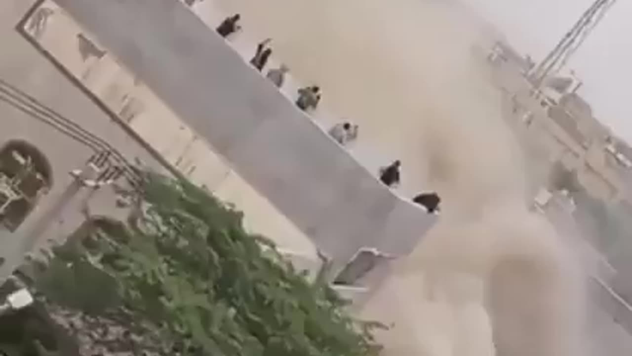 ❗️ A fierce clash erupted between Iranian security forces and the Jaysh al-Zalm