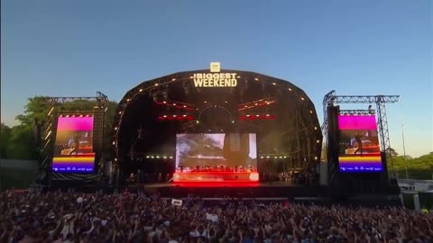taylor swift blank space live from swansea 2018