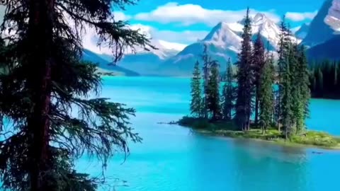 Lake Maligne in Canada💙