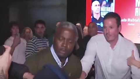 "Mi nombre es Donald": El tierno momento de Trump con niños invitados en la Oficina Oval