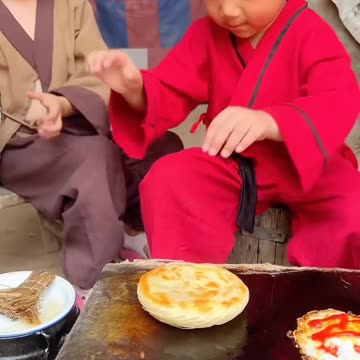 Chinese Burger Egg Pan Chili Sauce