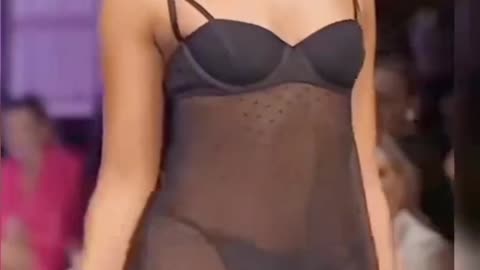 Lingerie Fashion Show 2
