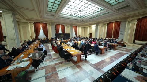 CRIZA EDUCAȚIEI - Comasare și Haos vs Libertate și Homeschooling