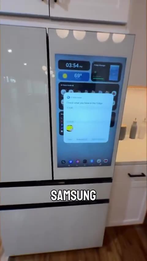 ⚠️🔥⚠️ The new Smart Fridge tracks your eating habits to better control you...