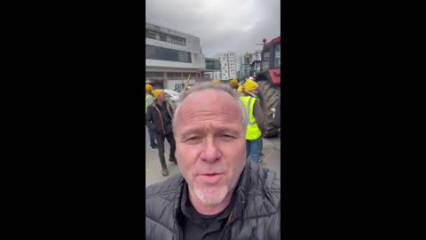 J.M.Macron, ses excuses pourries aux féministes.