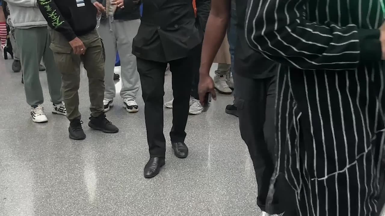 Reverse Entropy Contact Juggling