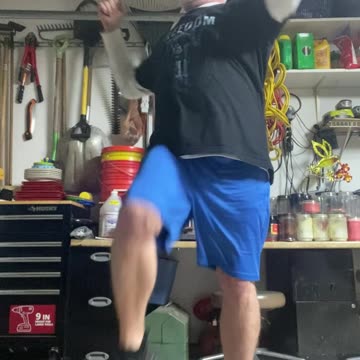 Core Work... Twisting Knee Ups!