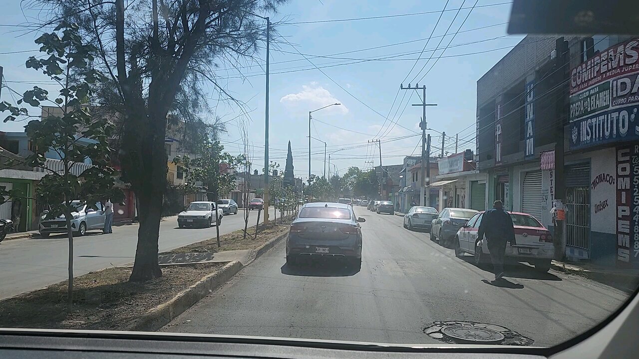 DRIVING MEXICO CITY UNITED STATES MEXICANOS