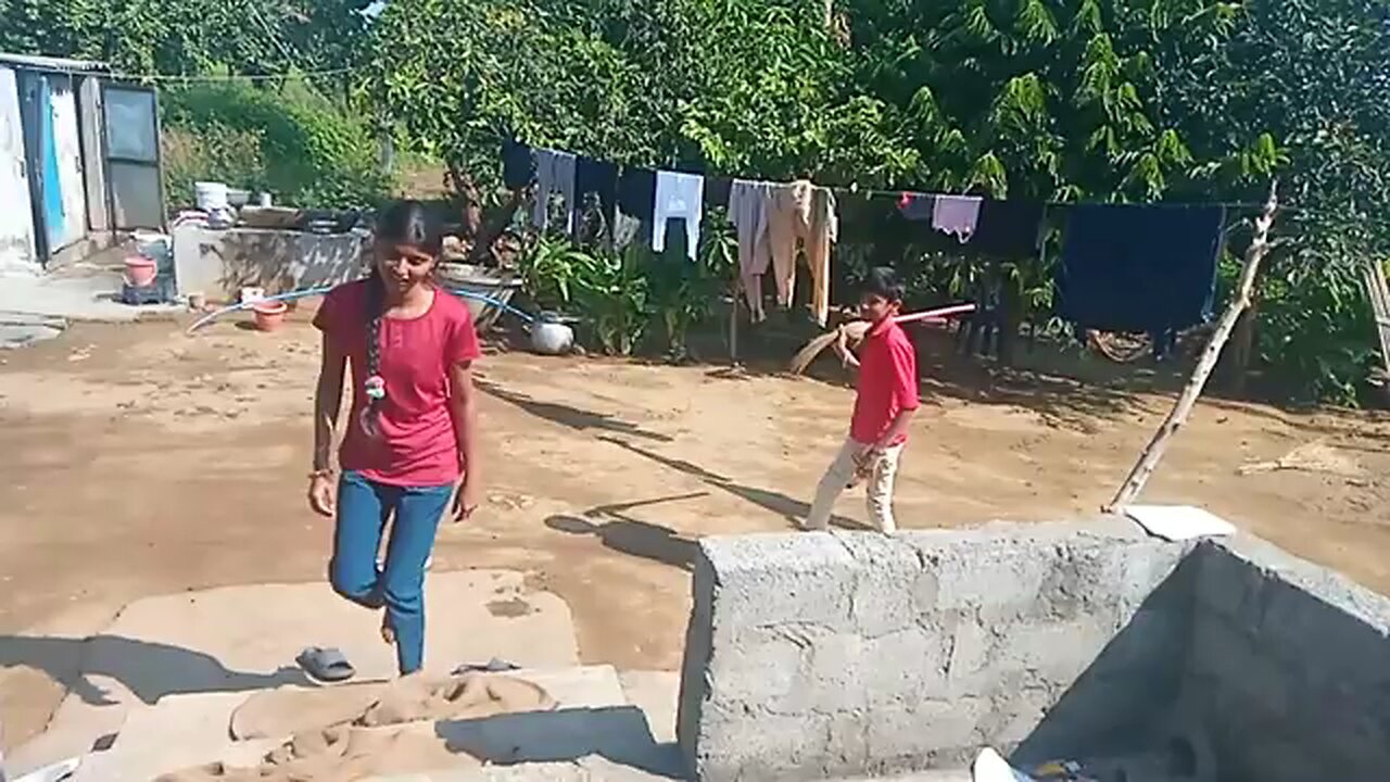 Sister & Brother fighting scene 😂😂