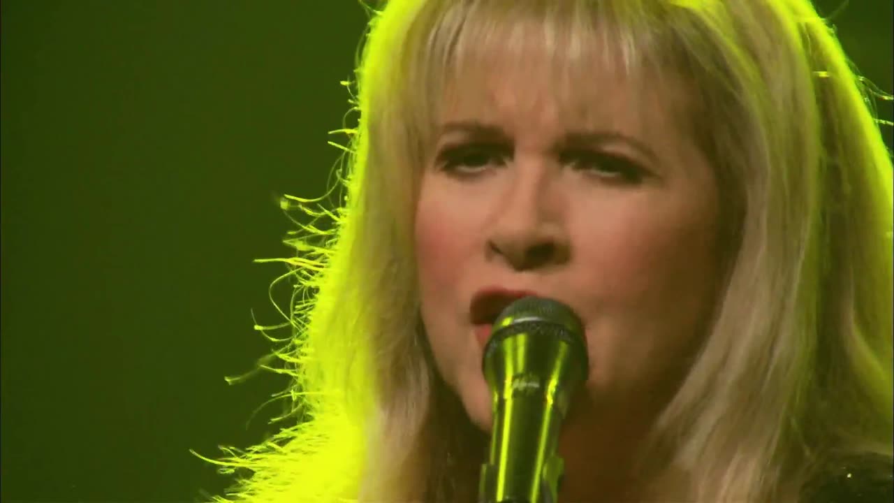 I Need To Know (with Stevie Nicks) - Tom Petty and the Heartbreakers (live)